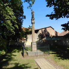 Sloup se sochou Panny Marie v Kounicích