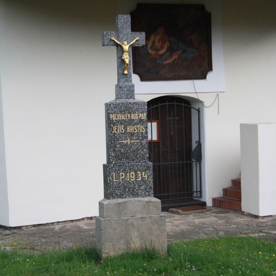 Kříž u kaple sv. Máři Magdaleny v Jasenici