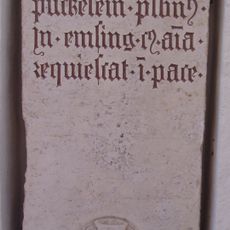 Grabmal Morsbacher Straße 15; Morsbacher Straße 17 in Titting