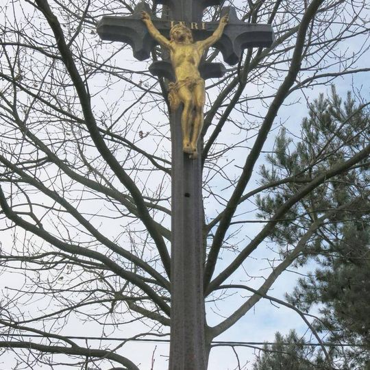 Kříž u železniční zastávky Lobkovice