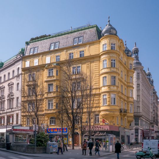 Wohn- und Geschäftshaus