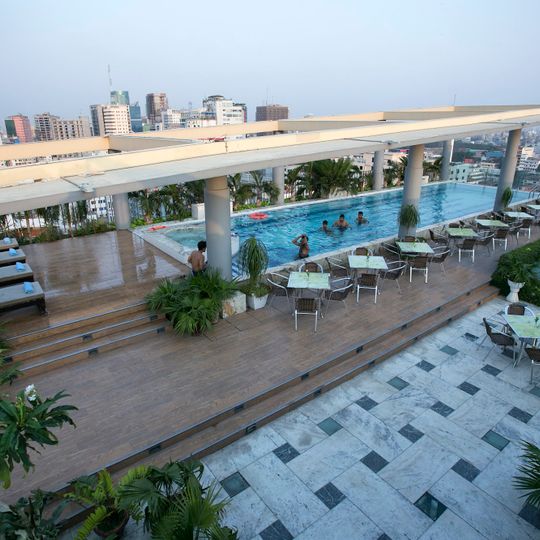 Fars Hotel & Resorts