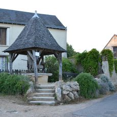 Puits qui parle, Trôo