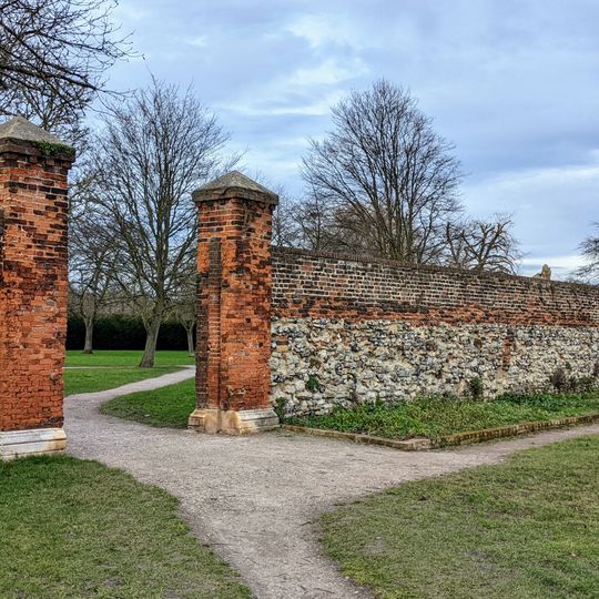 Waltham Abbey Walls, Including Chapter House Wall