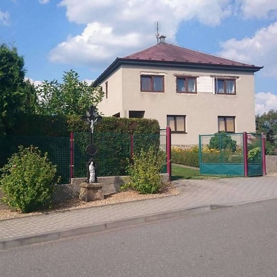 Kříž u silnice v Košicích