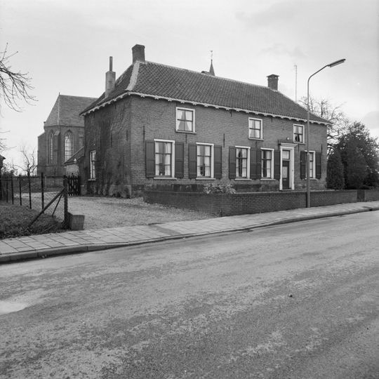 Goed bewaarde boerderij van het Betuwse type