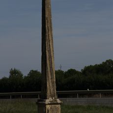 Pyramide marquant la limite entre Guyenne et Languedoc