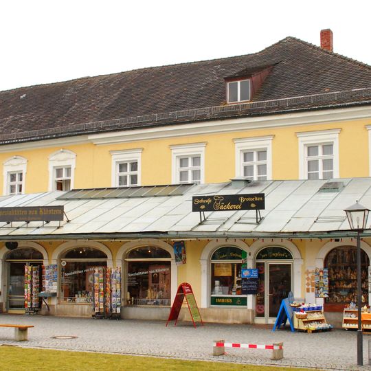 Vier Wallfahrtsläden