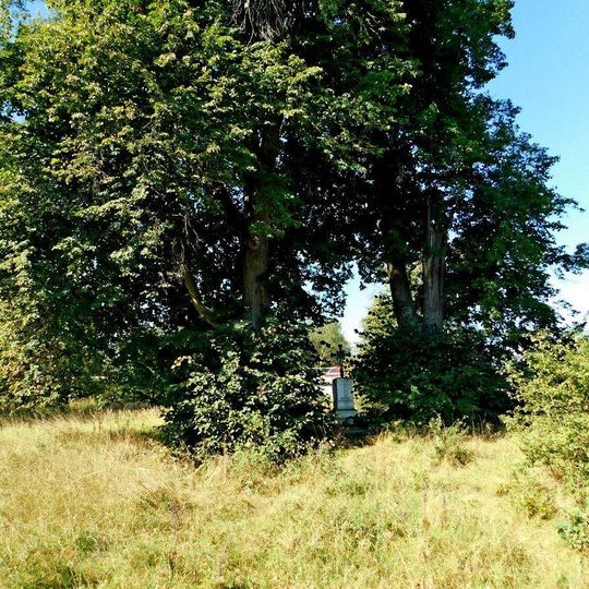 Kříž u nájezdu na dálnici u Soutic