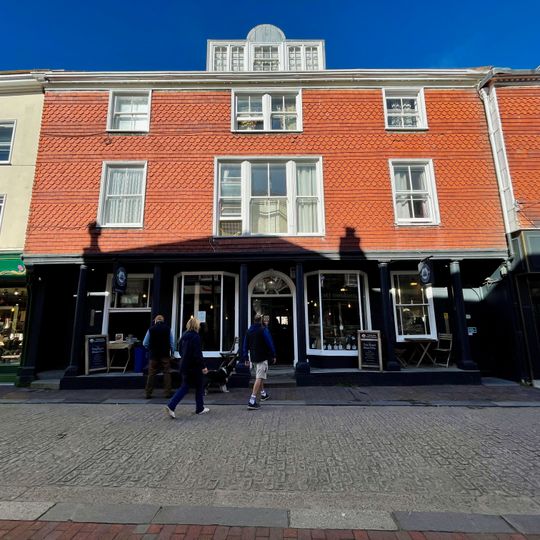 18, Cliffe High Street