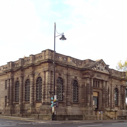 Cleveland Club, Area Walls, Piers And Railings