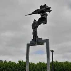 Escultura "Reunión" de Paul Van Gysegem