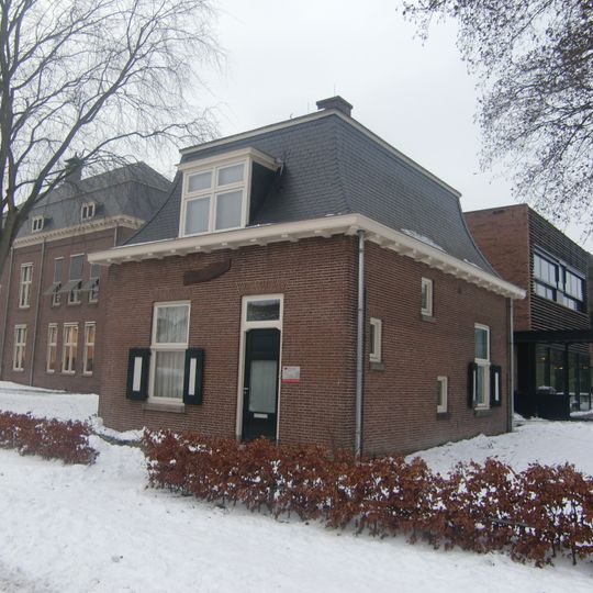 Rijks Hoogere Burgerschool, conciërgewoning
