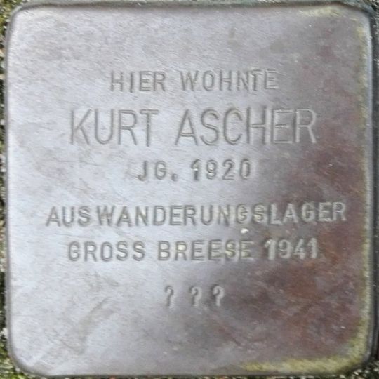 Stolperstein en memoria de Kurt Ascher