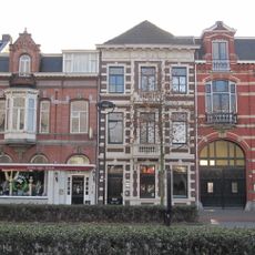 Spoorlaan 382, Tilburg