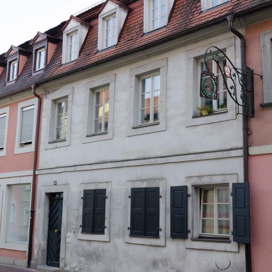 Wohnhaus, ehemaliges Handwerkeranwesen