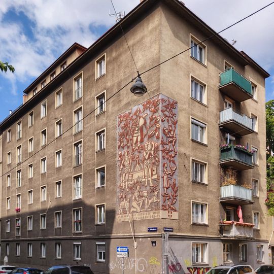 Gemeindebau Albertplatz 7