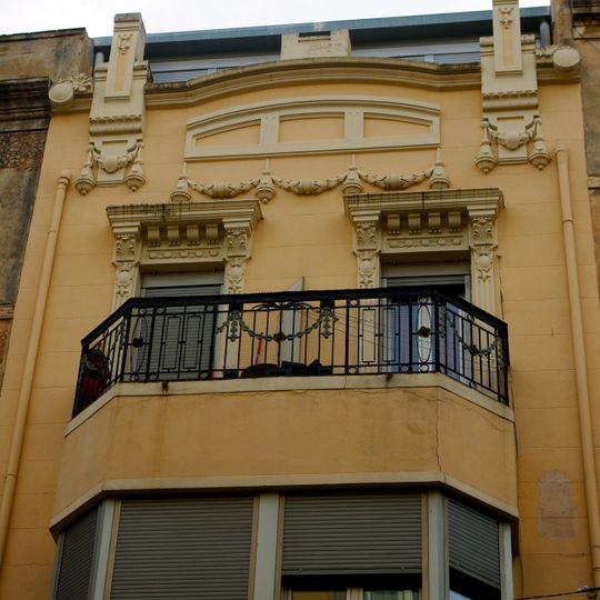 Habitatge al raval de Martí Folguera, 19