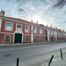 Quinta dos Condes de Carnide, incluindo o palácio, as dependências agrícolas, o jardim e a mata