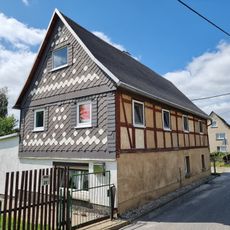 Wohnhaus in offener Bebauung Bruno-Stiebitz-Straße 28