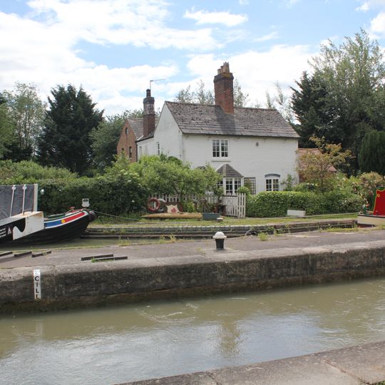 Grand Union Canal, Shop Lock Approximately 7 Metres North Of Cottage Number 221