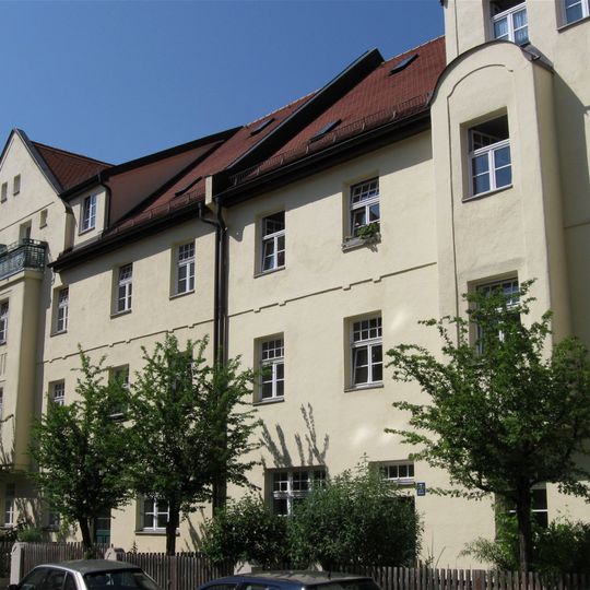Hefnerstraße 3–12