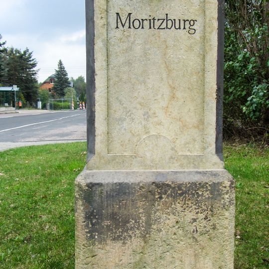 Royal Saxon milestone Weinböhla