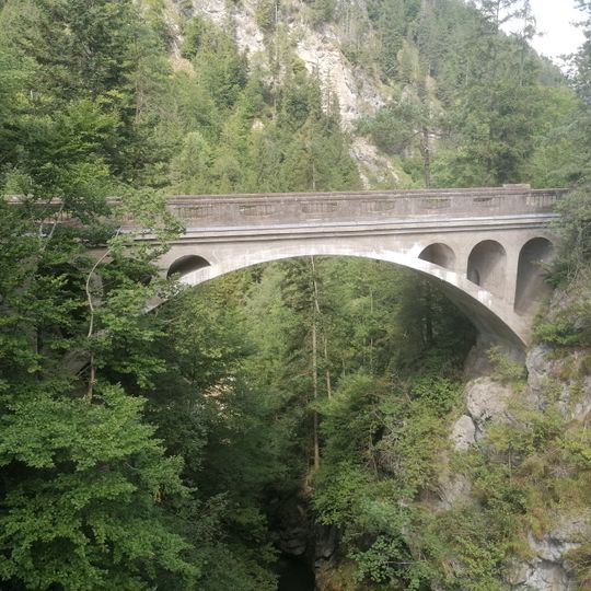 Hohe Brücke über die Weißachklamm