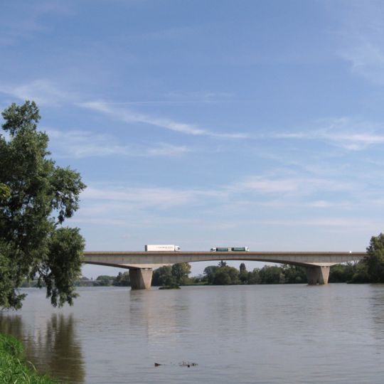 Pont de l'A71 sur la Loire
