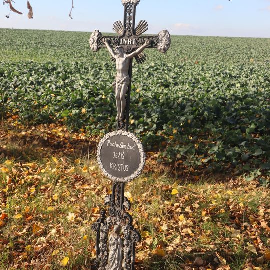 Kříž u silnice západně od Přešovic