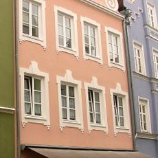 Wohn- und Geschäftshaus