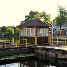 Maszynownia II na głowie śluzy