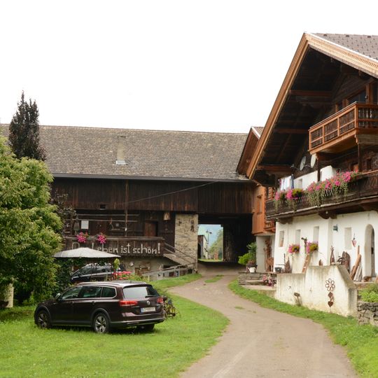 Wirtschaftsgebäude Unterpeterer