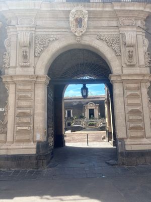 Entrance 5