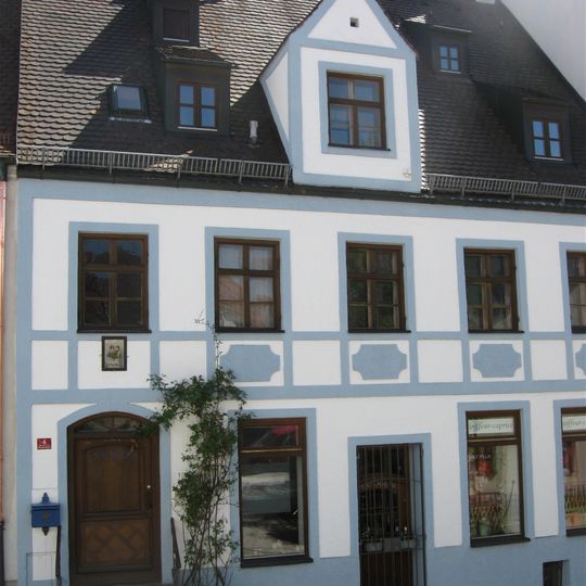 Wohn- und Geschäftshaus