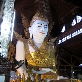 Nga Htat Gyi Pagoda