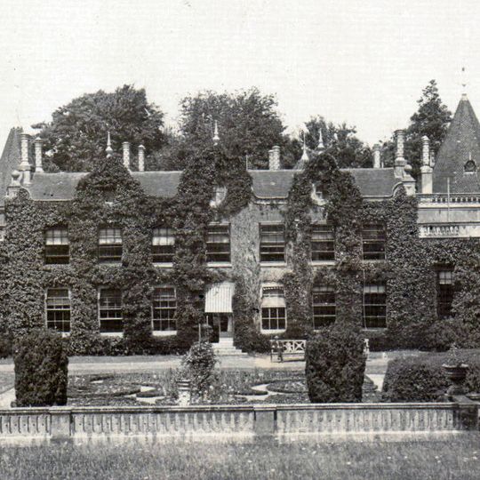 Denton Court And Entrance Court