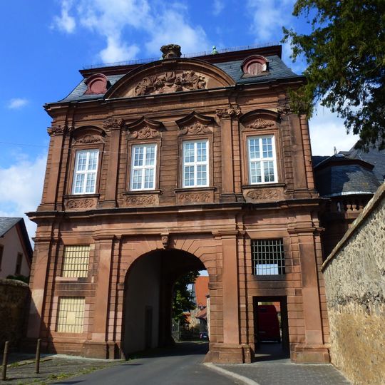 Oberes Tor, sogenannter 'Gottfriedsbogen'