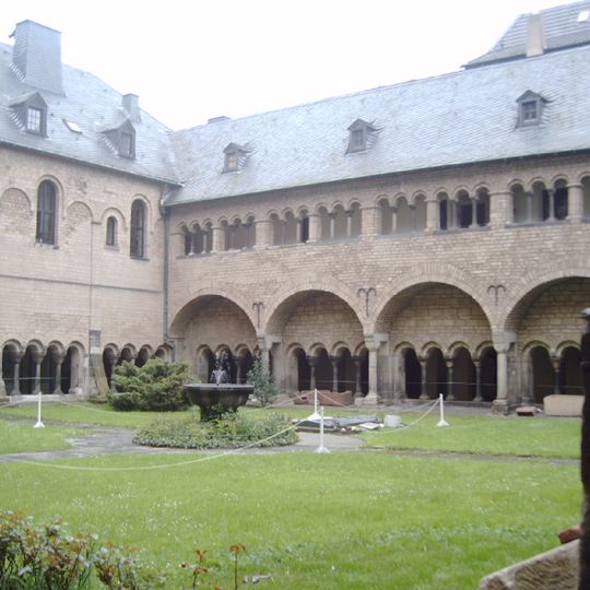 Kollegiatstift St. Cassius,