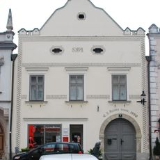 Wohn- und Geschäftshaus