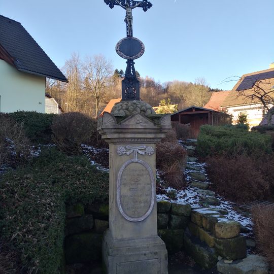 Kříž u domu 44 v Polevsku
