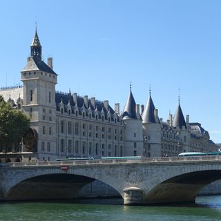 Torre dell'Orologio del Palais de la Cité