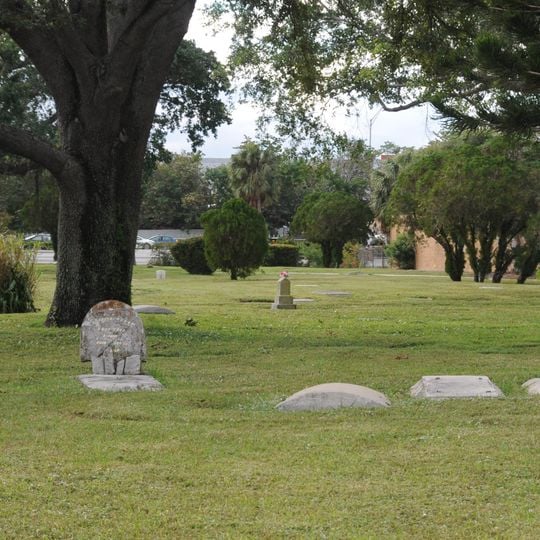 North Woodlawn Cemetery