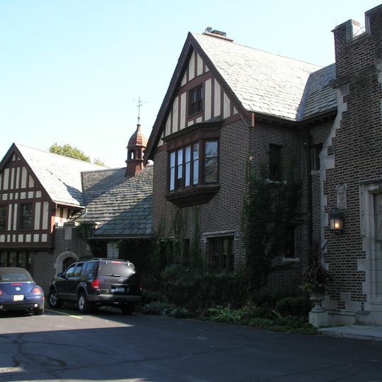 Mayslake Peabody Estate