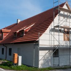 Bauernhaus mit Getreidekasten
