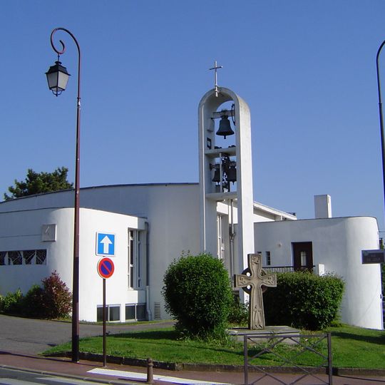 Église Saint-Maxime d'Antony