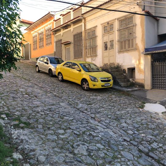 Piso de Pé de Moleque na Ladeira do Vianna