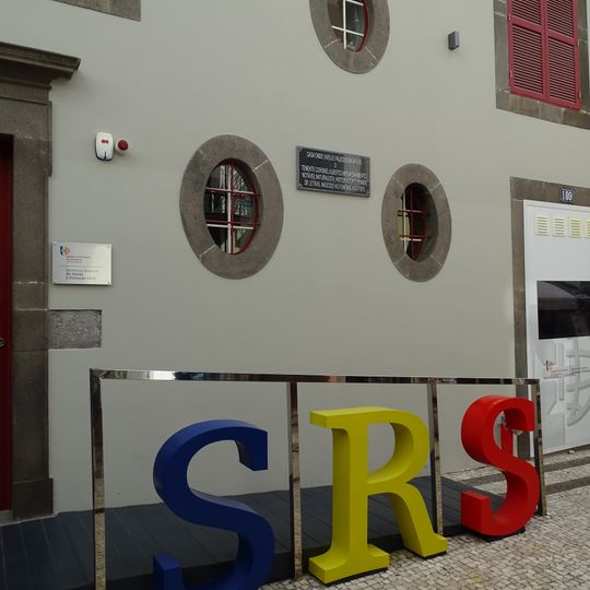 Edifício na rua da Carreira, n.º 107