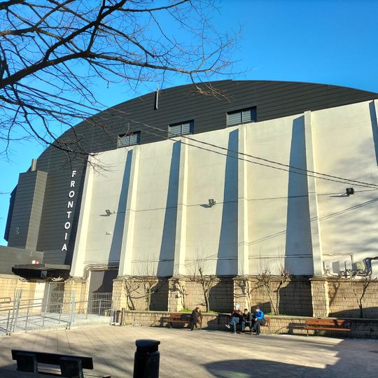 Las Llanas pilotalekua