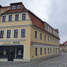 Wohnhaus in geschlossener Bebauung und Ecklage Bautzener Straße 1